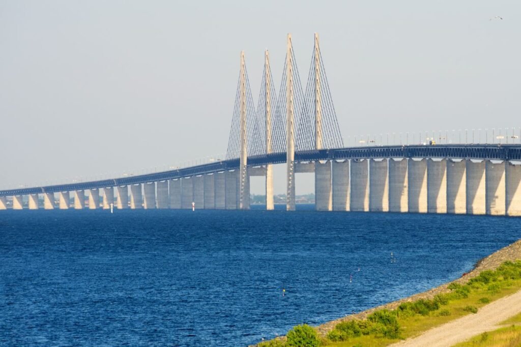 the Malmo Bridge from a distance